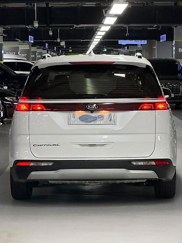 Kia: Kia Carnival: 2022 г., Минивэн — 33