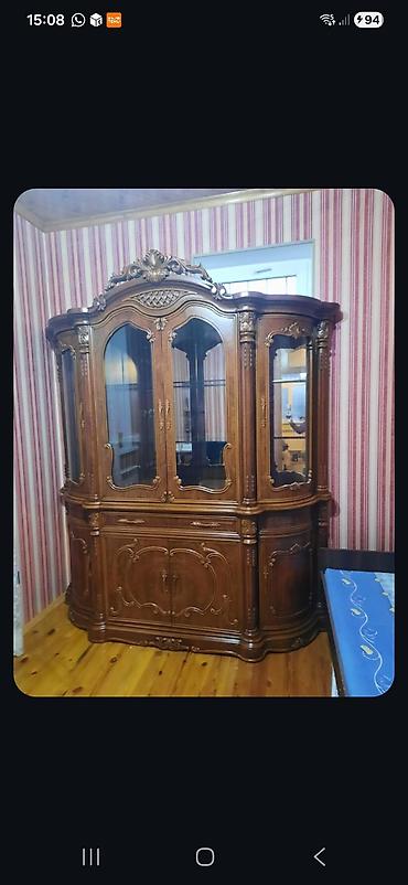 эмбавуд мебель каталог: Klassik üslubda böyük vitrini bufet - Material: təbii ağac (şpon — 1