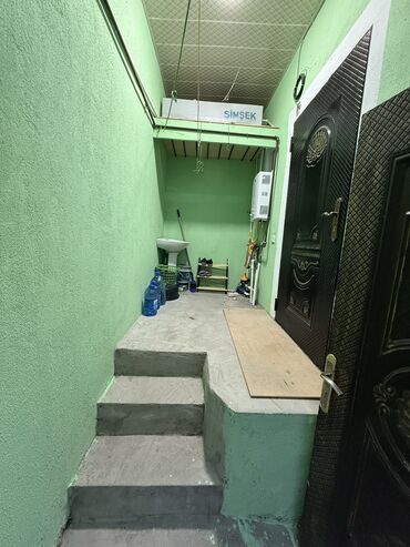 ремонт коридора: 1 otaqlı, 50 kv. m, Yeni təmirli