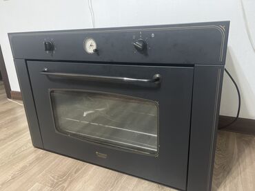 продаю печка: Продаю печка Hotpoint Ariston