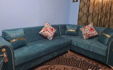 Mətbəx mebeli: Künc divan, İşlənmiş, Açılan, Bazalı, Parça, Çatdırılma yoxdur