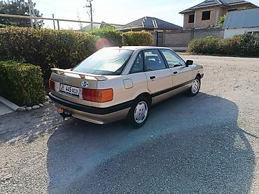 Audi: Audi 80: 1991 г., 2 л, Механика, Бензин, Седан — 2