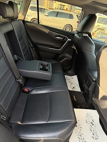 Унаа: Toyota RAV4: 2020 г., 2.5 л, Гибрид, Кроссовер — 8