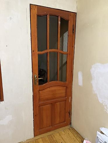 Taxta otaq qapısı – şüşəli model - Material: təbii taxta (rəngi –
