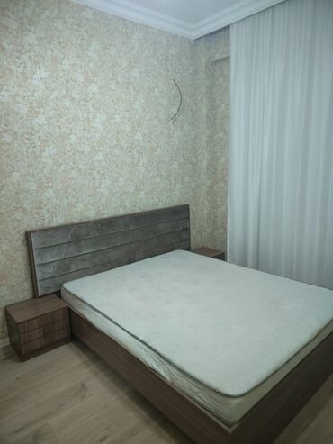 аренда квартир в баку за 200 манат: TejiTaxt .200azn. yaxsi veziyyetde. matras var. ünvan sumqayit