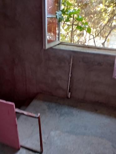 binə əmlak mərkəzi: Binə qəsəbəsində aviasiya akademiyasının yaxınlığında 2 mərtəbəli — 9