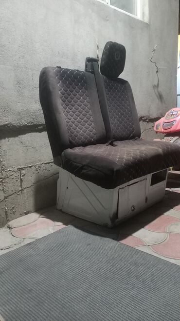 свадебный постель: Арткы орундук, Велюр