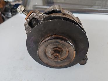 Auto delovi: Alternator Lada 21213 Niva,2104,2107 Riva br.1. Polovno, ocuvano — 2