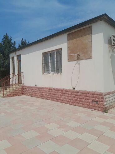 Bağ evlərinin kirayəsi: 110 kv. m, 4 otaqlı, Hovuzsuz, Kombi, Qaz, İşıq