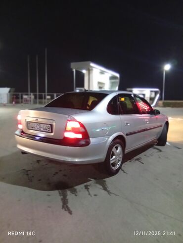 Opel: Opel Vectra: 2 l | 1996 il 383000 km Sedan — 6