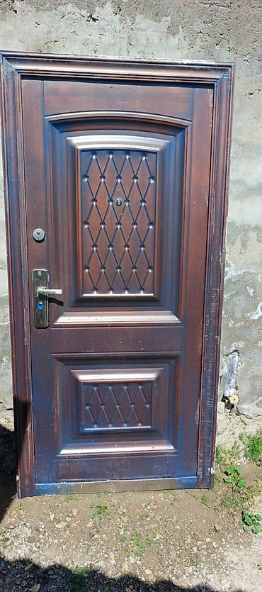 yer desen: Metall giriş qapısı - Material: polad/metal konstruksiya, möhkəm — 1