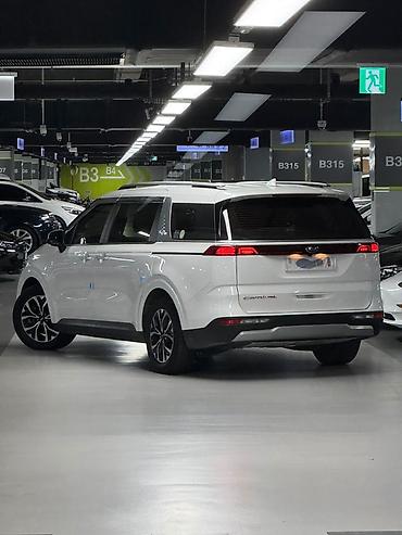 Kia: Kia Carnival: 2022 г., Минивэн — 8