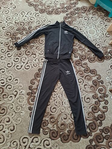 парные вещи: Эркектердин спорттук костюму, M (EU 38), Adidas, Колдонулган, түсү - Кара, Өзү алып кетүү