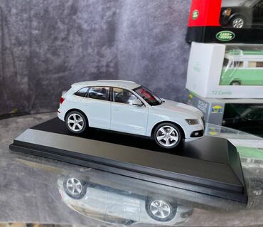 Avtomobil modelləri: Коллекционная модель AUDI Q5 PA White 2013 Schuco Scale 1:43 Art. — 16