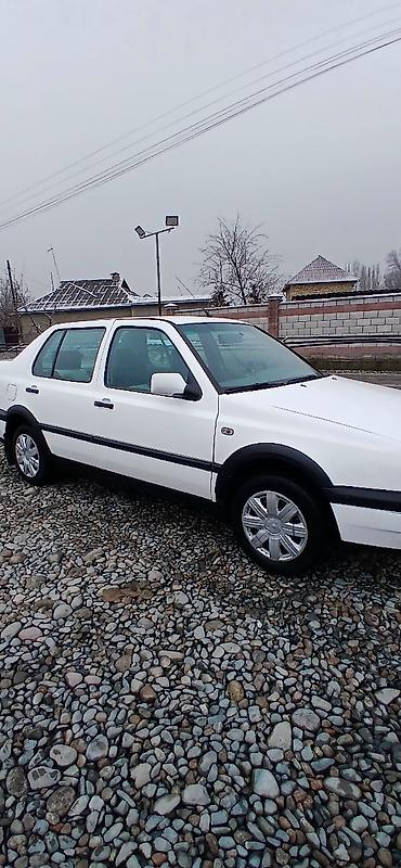 Volkswagen: Volkswagen Vento: 1997 г., 1.8 л, Механика, Бензин, Седан — 4