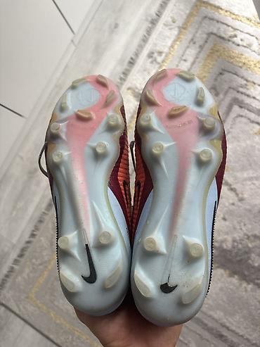 nike react: Футбольные бутсы Nike (шипованные, FG) для натурального газона. - — 2