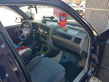 Volkswagen: Volkswagen Vento: 1993 г., 1.8 л, Механика, Бензин, Седан — 3