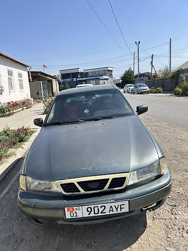 Daewoo Nexia: 2005 г., 1.6 л, Механика, Бензин, Седан