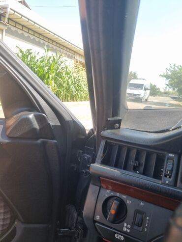 шины бу бишкек оптом: Mercedes-Benz W124: 1993 г., 2.2 л, Механика, Газ, Седан
