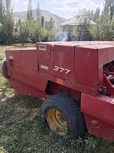 мото фила: Пресс-подборщик тюковый New Holland Hayliner 377 - Навесной/прицепной — 2