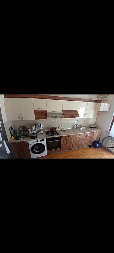 qaz: Endirim edildi. Mətbəx mebeli satılır 350₼. Ölçü 6m. Üzərində qaz — 1