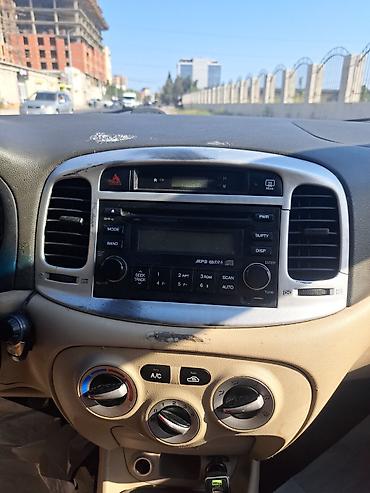 ford tranzit 2000: Hyundai Accent sedan - Kuzov: 4 qapılı sedan, rəngi şampan/qızılı - — 7