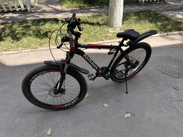 фазаиль амаль кыргызча: Шаардык велосипед, Geleda, Велосипед алкагы XL (180 - 195 см), Колдонулган