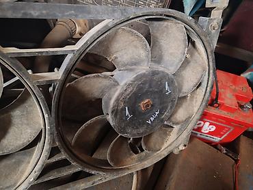 Auto delovi: Ventilator hladnjaka Lada 21214 Niva 1.7i br.1. Polovan, ispravan — 7