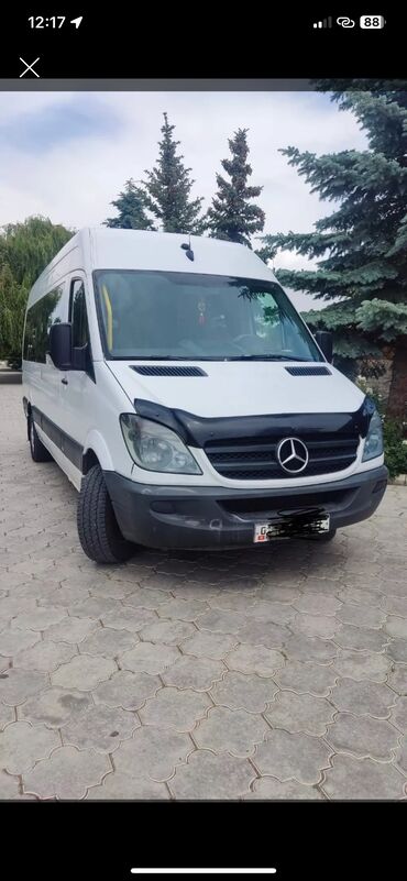 помощник автоэлектрик: Требуется водитель в школу