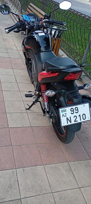 Motosikletlər: . moto cox seliqeli surulub cemi 1800km.yol gedib qaraj seraitinde — 4