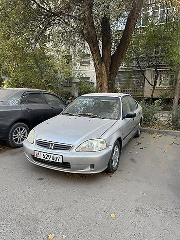 малолитражные авто: Honda Civic: 1999 г., Механика, Бензин, Седан — 6