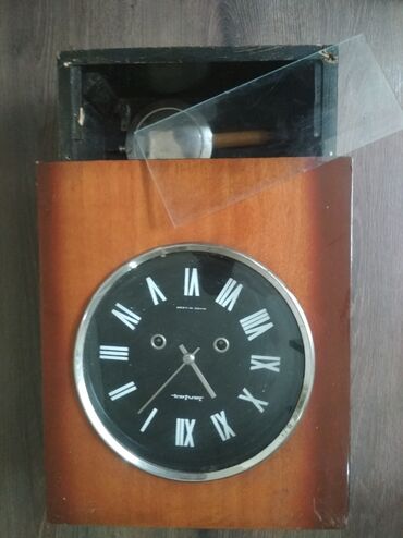 часы с браслетом: Настенные часы с боем