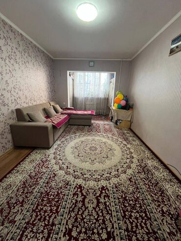 долгосрочная квартира жалал абад: 1 бөлмө, 37 кв. м, 105-серия, 2 кабат, Косметикалык ремонт
