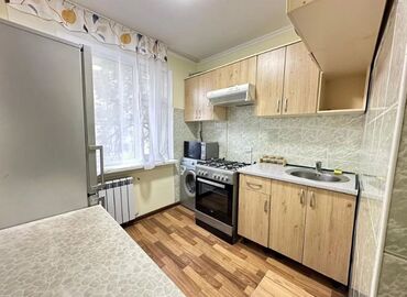 Продажа домов: 1 комната, 35 м², 104 серия, 4 этаж, Косметический ремонт