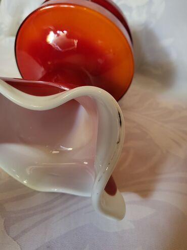 Ostali antikviteti: Vaza rucni rad Dragan Drobnjak iz 70ih. Vaza je perfektna,na vrhu — 10