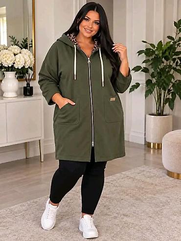 nema predaje 2: Duks/jakna za punije
2XL 3XL 4XL 5XL 6XL
Cena : 3.350 dinara — 2