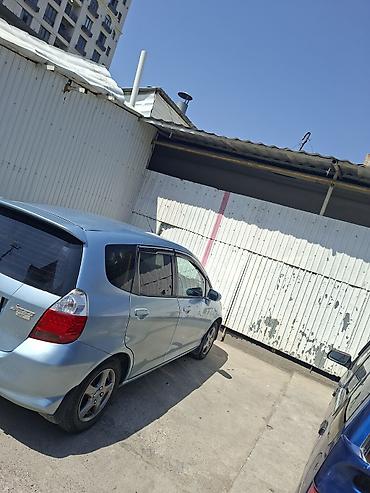 машына жаз: Honda Jazz: 2007 г., 1.3 л, Механика, Бензин, Хэтчбэк — 3