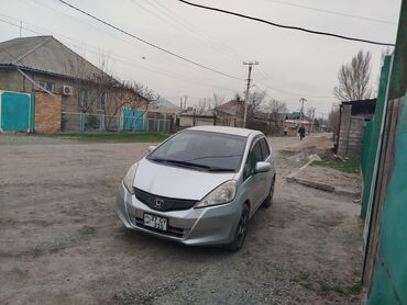 Honda: Honda Fit: 2011 г., 1.5 л, Вариатор, Бензин, Хэтчбэк