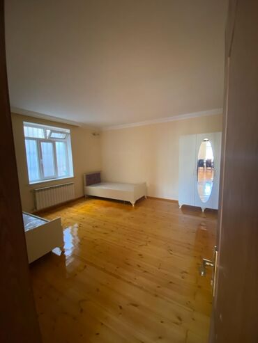 Uzunmüddətli kirayə evlər: 220 kv. m, 4 otaqlı — 4