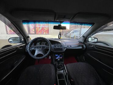 Honda: Honda Accord: 2002 г., 1.8 л, Механика, Бензин, Седан — 2