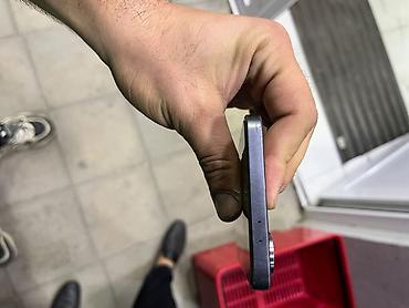 dəmir su baki: Samsung Galaxy S22, 256 GB, rəng - Qara, Sensor — 4