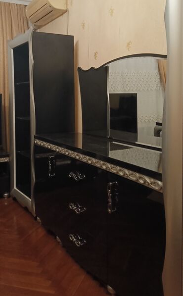 Qonaq otağı dəstləri: Komod — 1