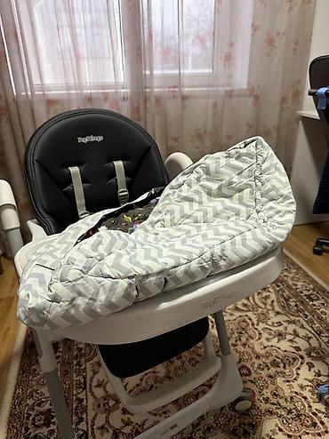 итальянский: Стульчик для кормления, Б/у, Peg perego, Пластик, Трансформер, цвет - Черный, Самовывоз — 2