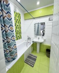 дом на долгий срок: 2 бөлмө, Кыймылсыз мүлк агенттиги, Чогуу жашоосу жок, Толугу менен эмереги бар