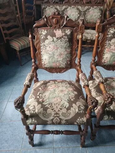 Stilske fotelje: Fotelje u odlicnom stanju rucni rad duborez. Cena po komadu — 5