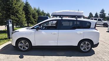 tesla model x: Минивэн, Пункт назначения: Аэропорт Манас, Количество мест: 4, Лицензия №: 005731 — 2
