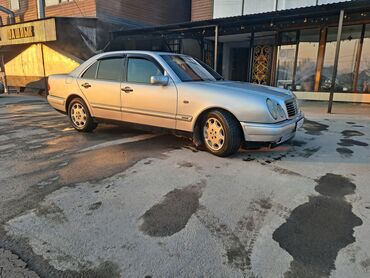 Mercedes-Benz: Mercedes-Benz E-Class: 1998 г., 2 л, Механика, Бензин, Седан