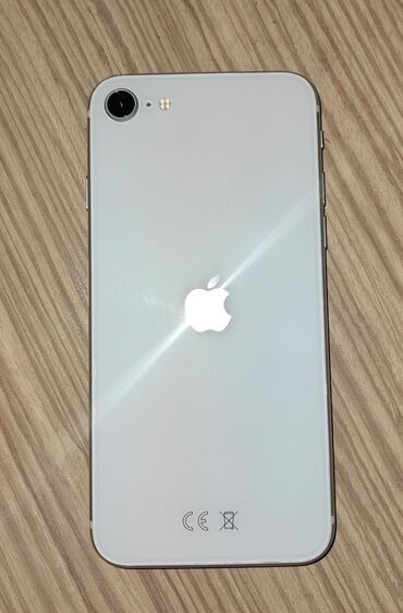 Apple iPhone: IPhone SE 2020, 64 GB, Ağ, Barmaq izi, Simsiz şarj, Face ID