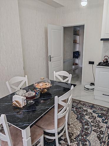 masalı: 91kvadratdi. 19 /4 qarayevdədi metroya 3-5 deq mesafede suyu, İsiq — 4