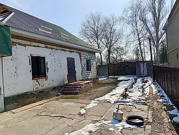 Продажа коттеджей и домов: Продается жилой дом с участком. Основные характеристики: - Отдельно — 3